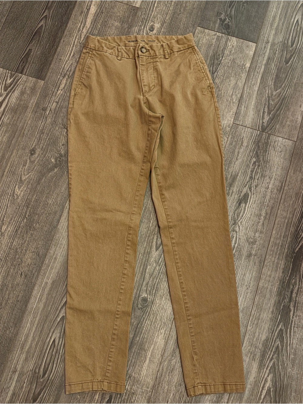 Old Navy Men's Khaki Chino Pants in Tan